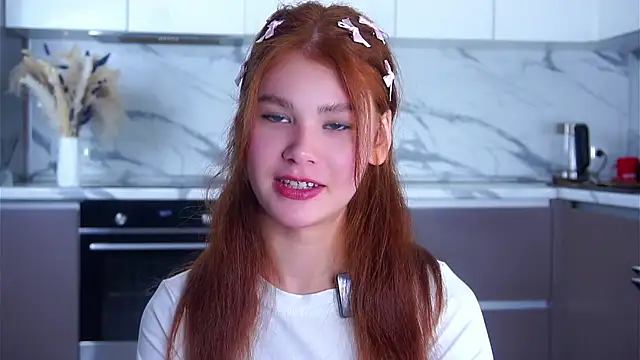 YettaCalabria online show from December 19, 2025, 11:34 am