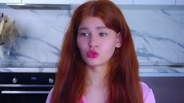 Snapshot of YettaCalabria chatting on January 12, 2026, 11:17 am YettaCalabria online show from January 12, 2026, 11:17 am