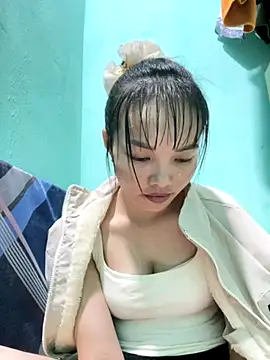 Snapshot of Night_owl111 chatting on November 7, 2025, 2:43 pm Night owl111 online show from November 7, 2025, 2:43 pm