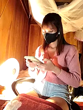 Snapshot of Em_xinh01 chatting on December 14, 2025, 10:15 pm Em xinh01 online show from December 14, 2025, 10:15 pm