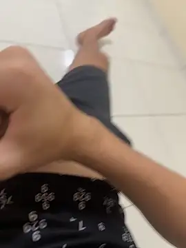 Snapshot of Safadocg025 chatting on January 17, 2026, 12:20 pm Safadocg025 online show from January 17, 2026, 12:20 pm