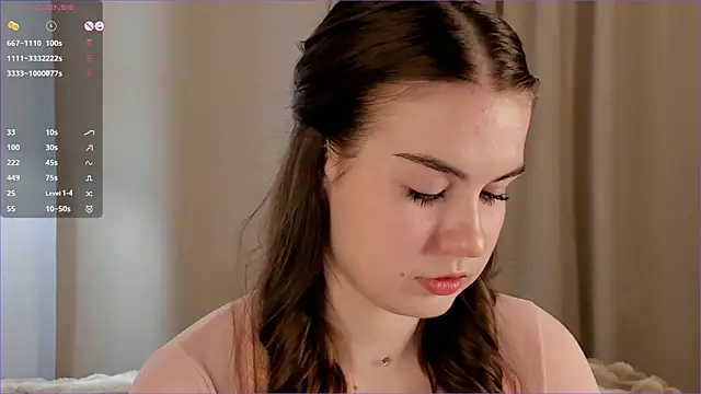 Snapshot of LoreeScialdone chatting on November 26, 2025, 7:47 pm LoreeScialdone online show from November 26, 2025, 7:47 pm