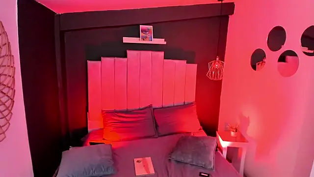 Snapshot of mia_jagger chatting on February 18, 2026, 7:54 pm mia jagger online show from February 18, 2026, 7:54 pm