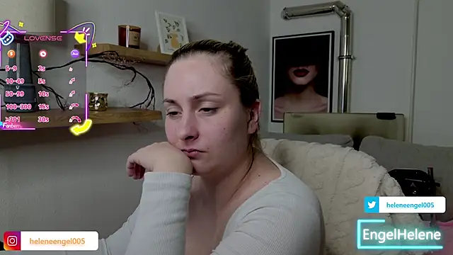 Snapshot of EngelHelene chatting on April 8, 2026, 7:59 pm EngelHelene online show from April 8, 2026, 7:59 pm