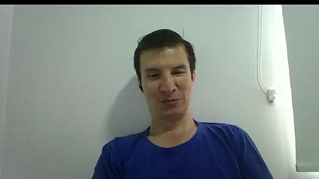 carliesexyman online show from November 4, 2025, 1:15 pm