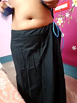 Snapshot of Laal_Parilove chatting on November 4, 2025, 6:22 pm Laal Parilove online show from November 4, 2025, 6:22 pm