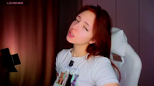 Snapshot of musefox chatting on February 6, 2026, 2:40 am musefox online show from February 6, 2026, 2:40 am