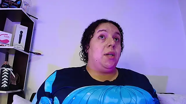 Natasha Amber online show from November 7, 2025, 12:53 pm