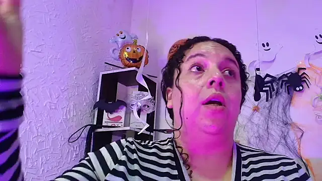 Natasha Amber online show from October 30, 2025, 12:36 pm