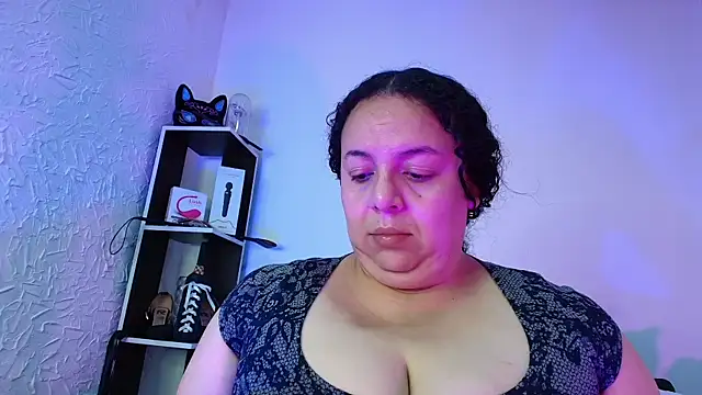 Natasha Amber online show from November 18, 2025, 3:26 pm