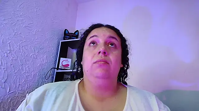 Natasha Amber online show from November 14, 2025, 5:27 pm