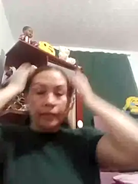 Snapshot of Adelgey-Michell chatting on December 22, 2025, 3:45 pm Adelgey-Michell online show from December 22, 2025, 3:45 pm