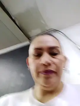 Snapshot of Adelgey-Michell chatting on October 31, 2025, 12:02 pm Adelgey-Michell online show from October 31, 2025, 12:02 pm