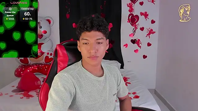 Snapshot of Maximiliano_Khalil chatting on February 15, 2026, 8:30 pm Maximiliano Khalil online show from February 15, 2026, 8:30 pm