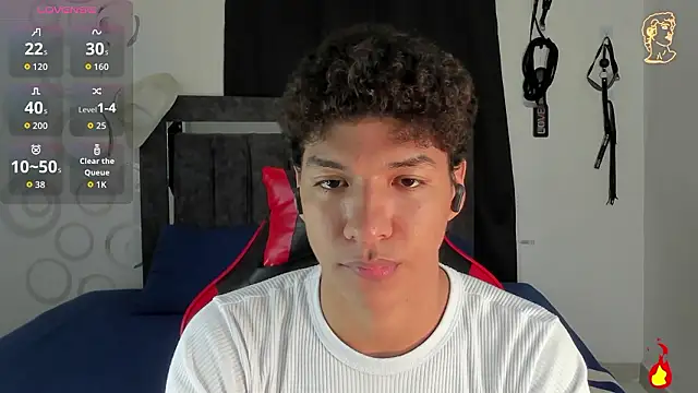 Snapshot of Maximiliano_Khalil chatting on February 4, 2026, 7:20 pm Maximiliano Khalil online show from February 4, 2026, 7:20 pm