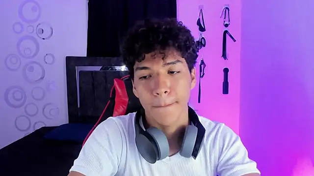 Maximiliano Khalil online show from November 9, 2025, 7:18 pm