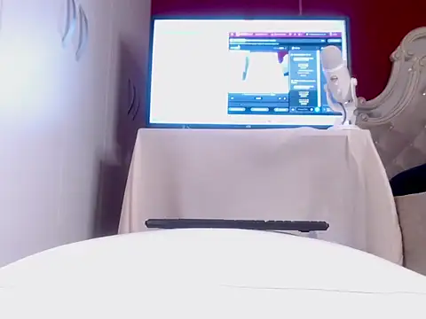 Snapshot of niaharriz chatting on October 31, 2025, 3:36 am niaharriz online show from October 31, 2025, 3:36 am