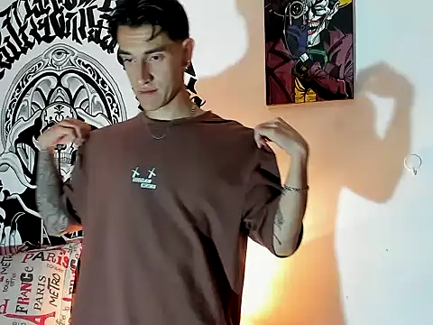 Snapshot of Damian-Leclair chatting on February 5, 2026, 1:45 am Damian-Leclair online show from February 5, 2026, 1:45 am