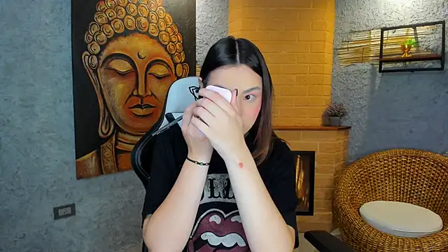 Snapshot of DakotaRussell_ chatting on November 8, 2025, 11:03 am DakotaRussell online show from November 8, 2025, 11:03 am