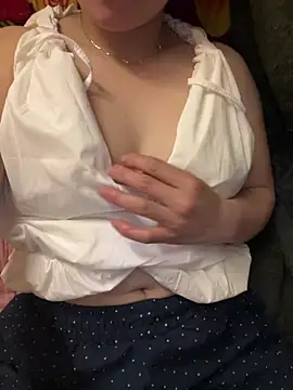 Snapshot of heodat-sexx chatting on April 14, 2026, 5:45 am heodat-sexx online show from April 14, 2026, 5:45 am