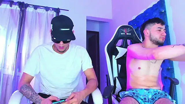 Yourtemptation555 online show from October 28, 2025, 8:30 pm