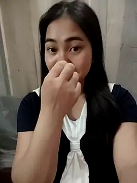 Snapshot of Bamboo-niee123 chatting on April 22, 2026, 3:13 am Bamboo-niee123 online show from April 22, 2026, 3:13 am