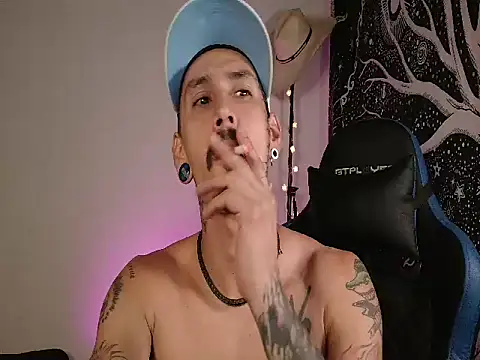 Snapshot of mateos6_6 chatting on November 27, 2025, 3:07 am mateos6 6 online show from November 27, 2025, 3:07 am