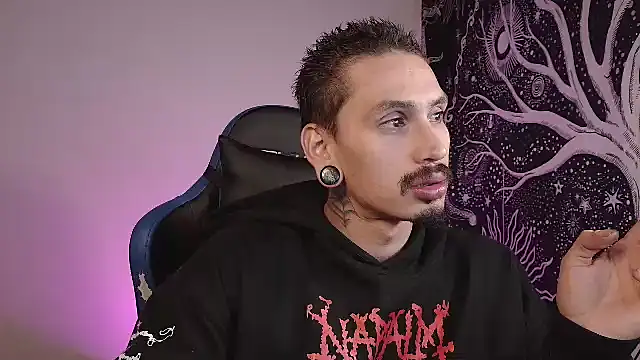 Snapshot of mateos6_6 chatting on November 26, 2025, 2:44 am mateos6 6 online show from November 26, 2025, 2:44 am