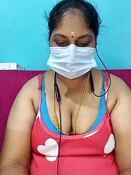 deepikasree143 online show from November 17, 2025, 6:28 am