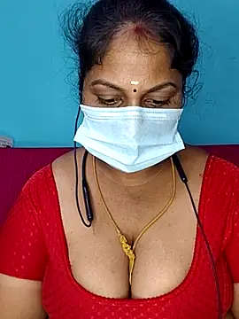 deepikasree143 online show from November 30, 2025, 4:52 pm