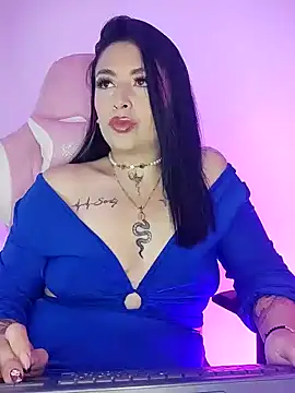 IsoldeX online show from November 4, 2025, 2:21 pm