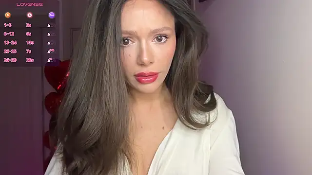 Snapshot of Lisa_Graham chatting on February 14, 2026, 4:34 am Lisa Graham online show from February 14, 2026, 4:34 am