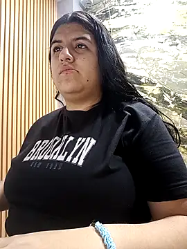 Snapshot of Naaoomii1 chatting on October 30, 2025, 12:25 pm Naaoomii1 online show from October 30, 2025, 12:25 pm