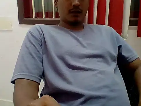 Snapshot of Lycan1993 chatting on November 23, 2025, 1:43 pm Lycan1993 online show from November 23, 2025, 1:43 pm