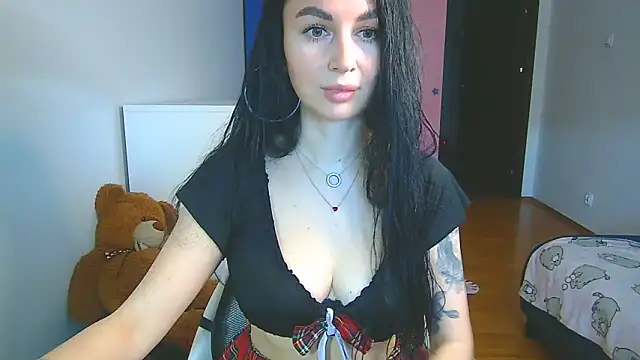 Snapshot of Kamila_Donni chatting on November 4, 2025, 8:07 am Kamila Donni online show from November 4, 2025, 8:07 am