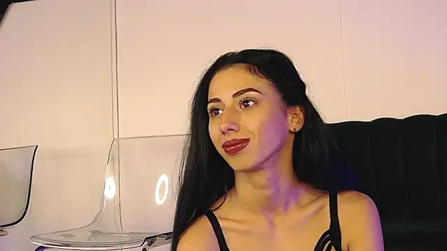 RebbeccaRay online show from November 19, 2025, 8:09 pm