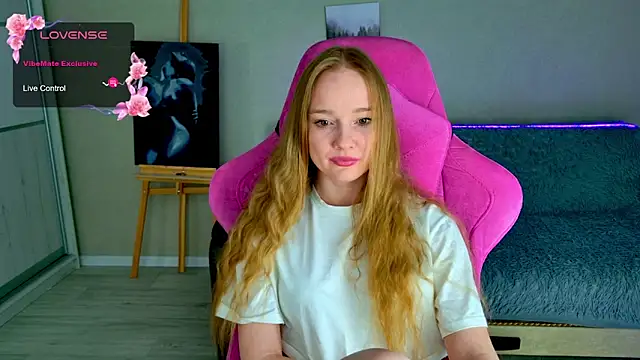 Snapshot of Shawty_Mia chatting on February 11, 2026, 9:14 pm Shawty Mia online show from February 11, 2026, 9:14 pm