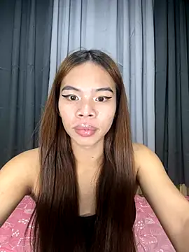 kierra fox online show from December 3, 2025, 4:06 pm