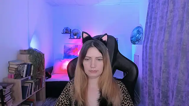 Snapshot of AleksaLaurent chatting on November 30, 2025, 9:10 am AleksaLaurent online show from November 30, 2025, 9:10 am