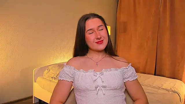 Snapshot of JudeKleve chatting on November 4, 2025, 7:39 pm JudeKleve online show from November 4, 2025, 7:39 pm