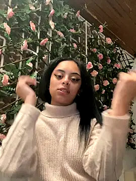 Snapshot of VioletMorgan_ chatting on October 28, 2025, 2:05 pm VioletMorgan  online show from October 28, 2025, 2:05 pm