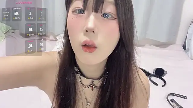 Snapshot of zhnlky chatting on November 10, 2025, 2:11 pm zhnlky online show from November 10, 2025, 2:11 pm