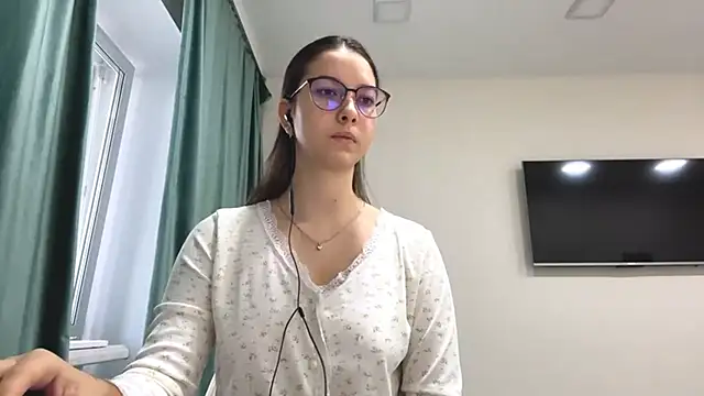 Snapshot of Allisgree chatting on October 29, 2025, 6:01 am Allisgree online show from October 29, 2025, 6:01 am