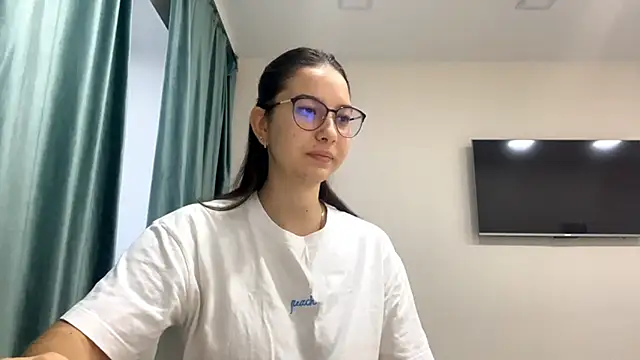 Allisgree online show from November 12, 2025, 6:17 am