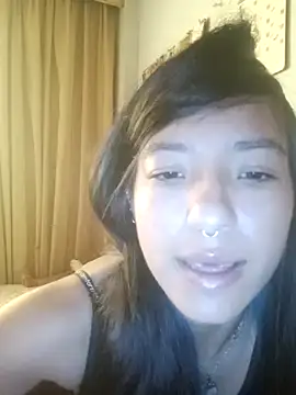 Skay bluee online show from December 21, 2025, 8:42 pm