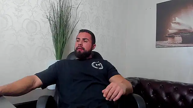 HayesWood online show from November 26, 2025, 6:13 am