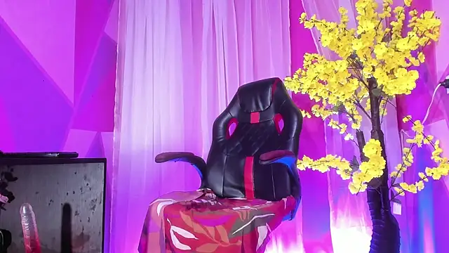 Snapshot of NovaNight_ chatting on January 10, 2026, 11:38 am NovaNight online show from January 10, 2026, 11:38 am