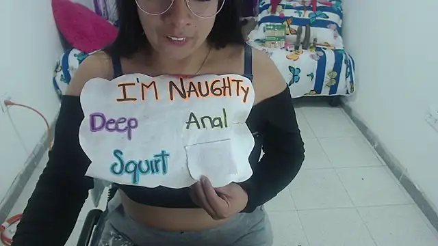 Alanafire online show from November 10, 2025, 1:38 pm