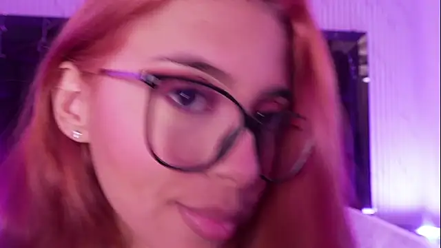 LilithLuxorr online show from February 12, 2026, 3:12 pm