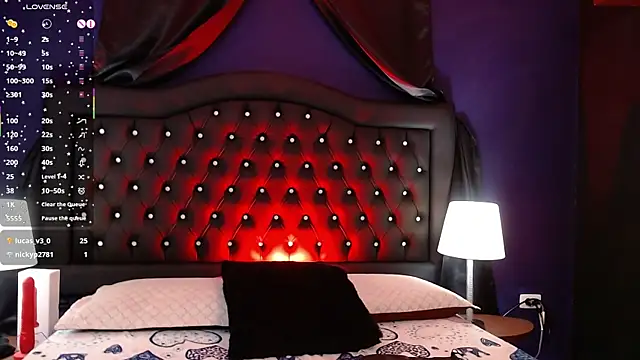 Snapshot of Alanagh_ chatting on November 13, 2025, 3:43 am Alanagh online show from November 13, 2025, 3:43 am